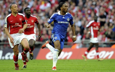 开云-关于德罗巴回归赛场，连败首场状态亮眼，雄鹿观众沸腾！的信息