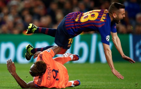 Kaiyun-Rookie遭遇五持续失利，巴塞罗那教练压力巨大！